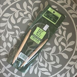 Clover Takumi Bamboo Circular Knitting Needles sz 13, 29”, NWT